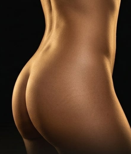 Contorno de Glúteos no Tatuapé — Clínica Plastiquè